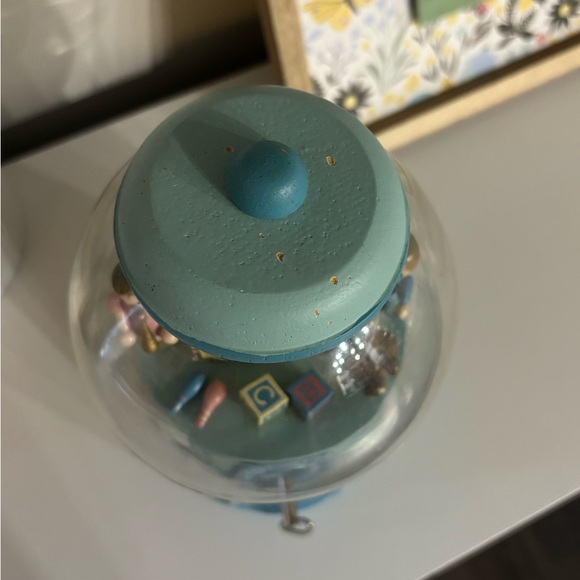 ENESCO vintage gum-ball machine music box - Picture 3 of 7